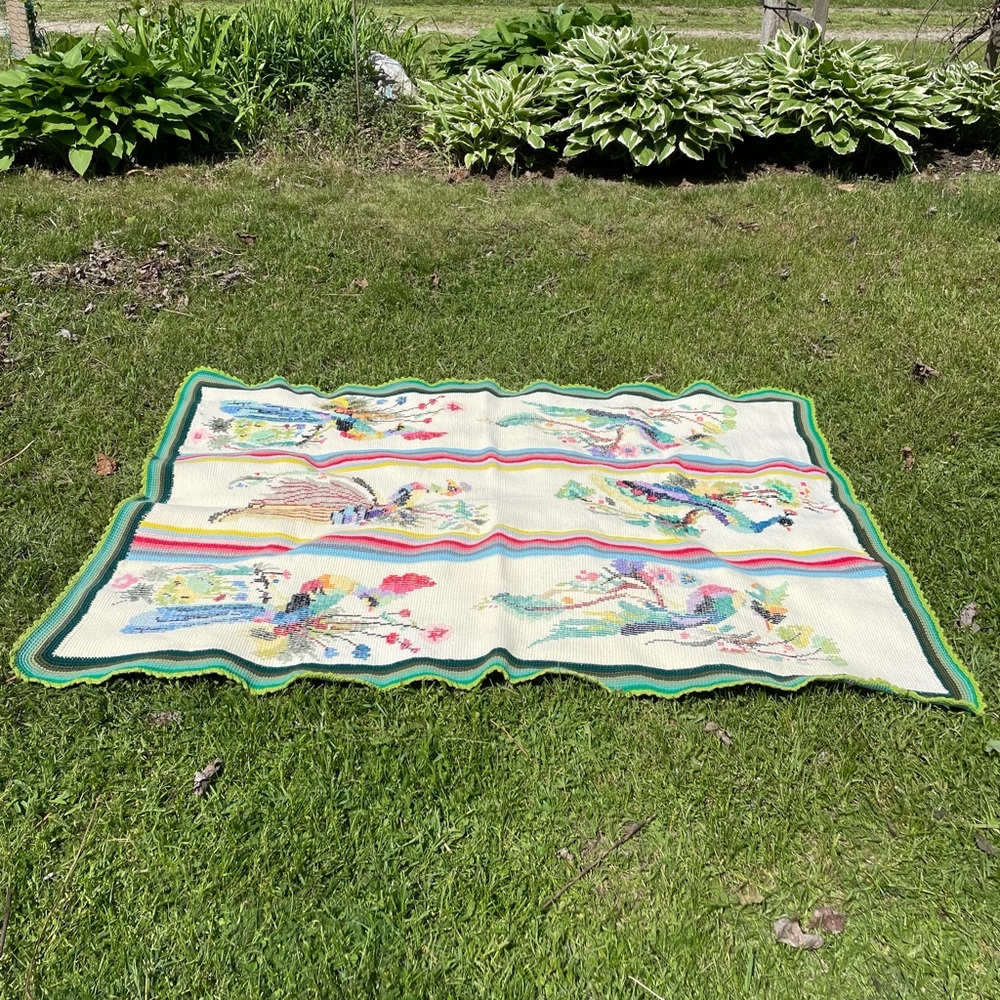 VINTAGE Peacock Bird Handmade Needlepoint Crochet Throw Blanket Afghan - Picture 2 of 11